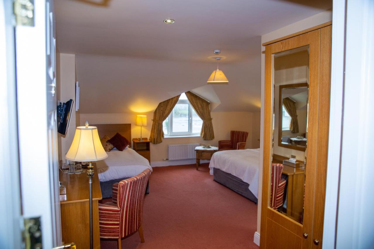 Bed and Breakfast Coastline House Dingle Esterno foto